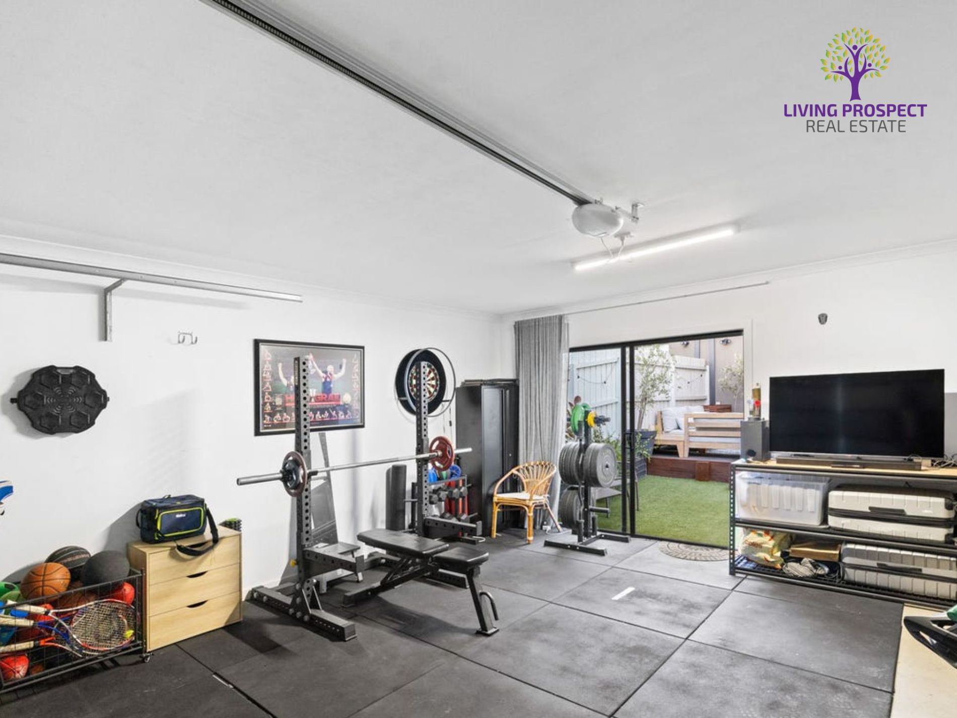 155 Tom Roberts Parade, Point Cook