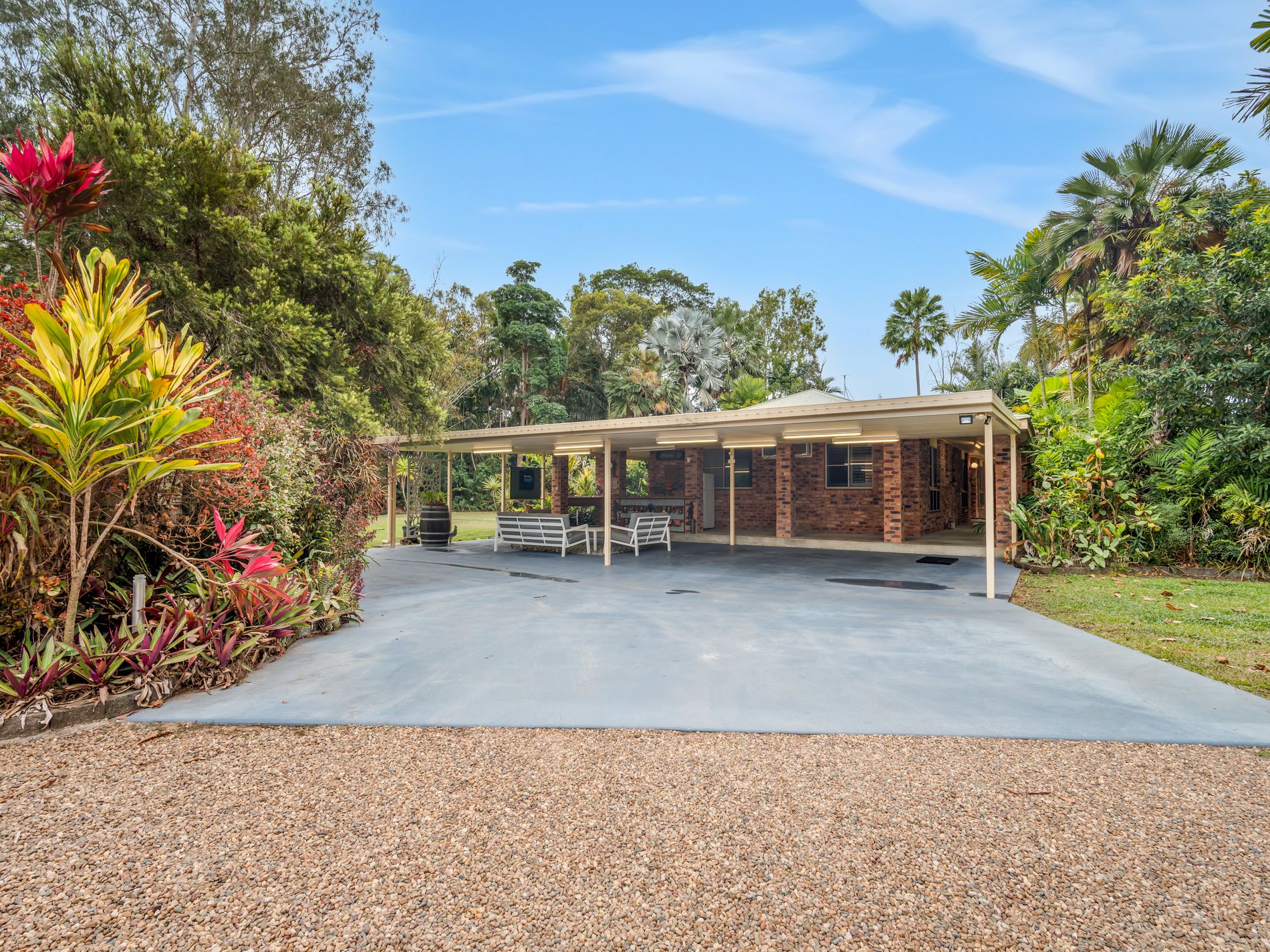 83 Gibraltar Road, Rangewood