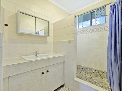 24 Angela Street, Woree