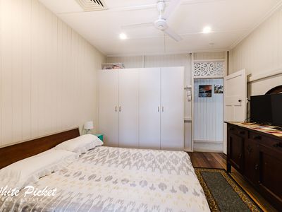 12 Taylor Street, West Mackay