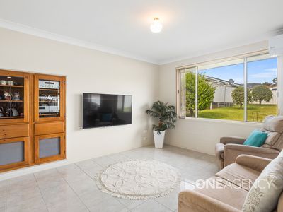 76 Burdekin Drive, Albion Park