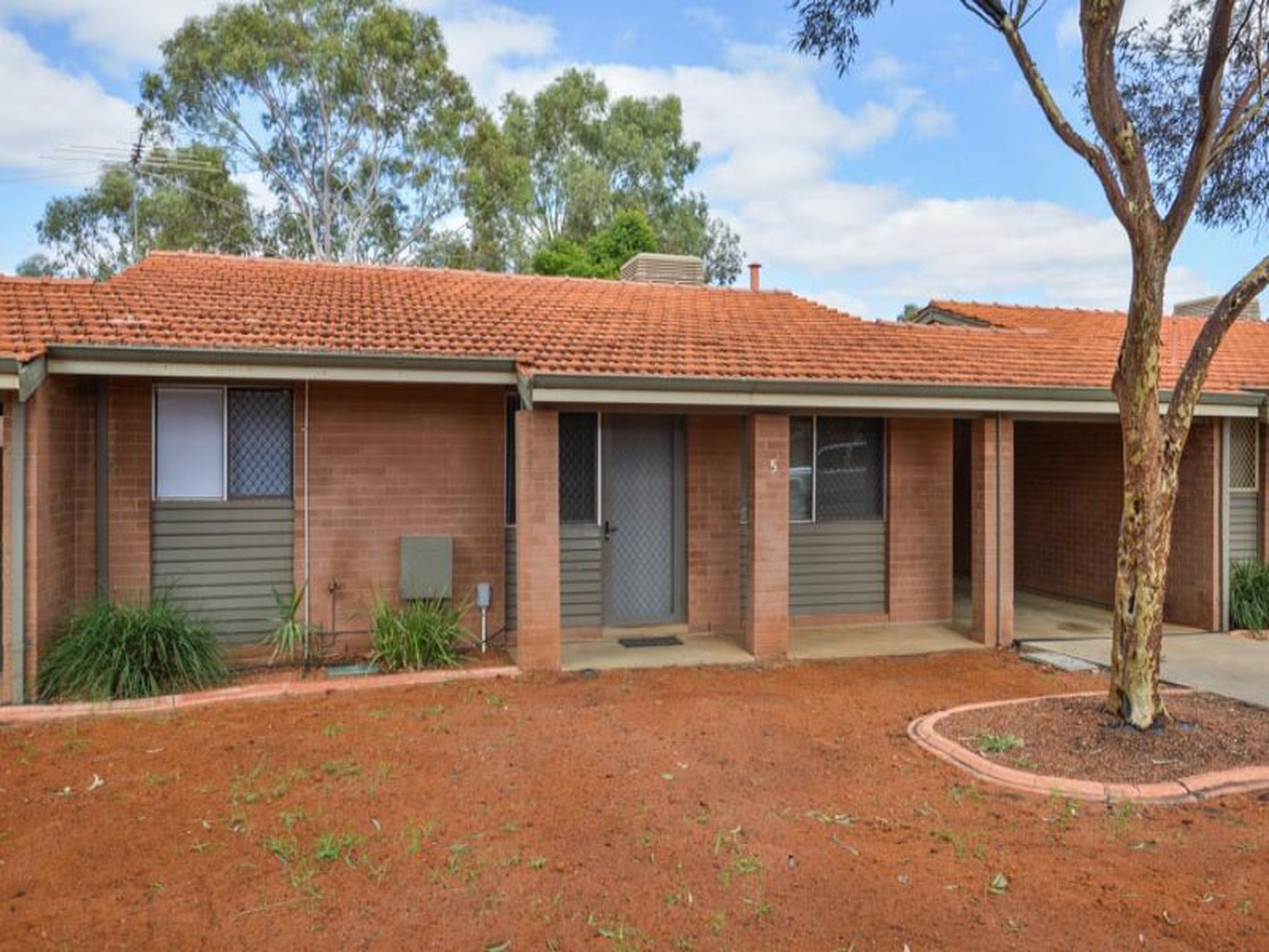 5 / 7 Britannia Place, South Kalgoorlie