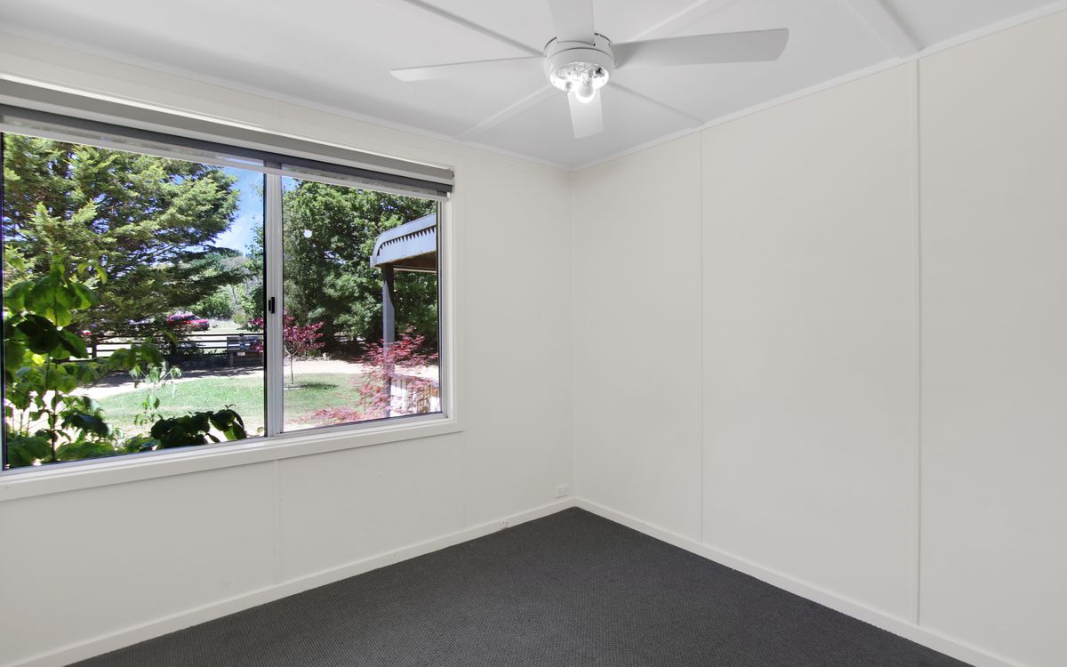 8 Seymour Street, Majors Creek