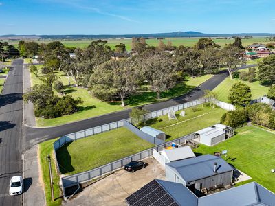 2 Hart Street & 34 McRostie Street, Millicent