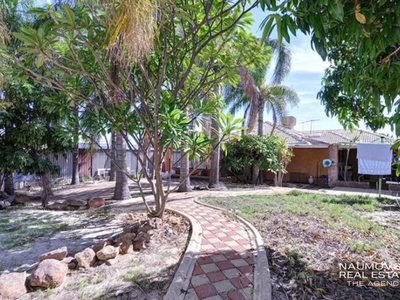 32 Eastdene Circle, Nollamara