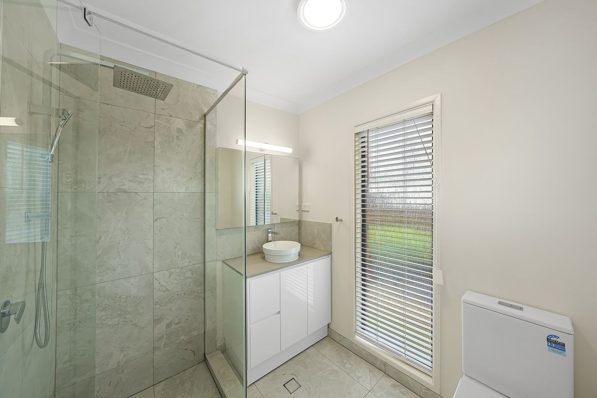 19 Warrigal Crescent, Ashmore