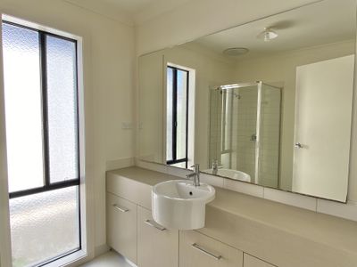 26 Ambleside Avenue, Wyndham Vale