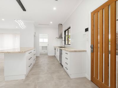 132 LAWRENCE STREET, Wodonga