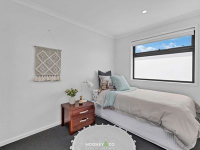 63 Ramlegh Boulevard, Clyde North