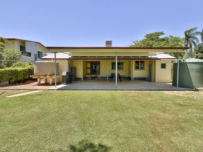 157 KINGFISHER STREET, Longreach