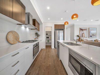 7 Merribrook Boulevard, Clyde