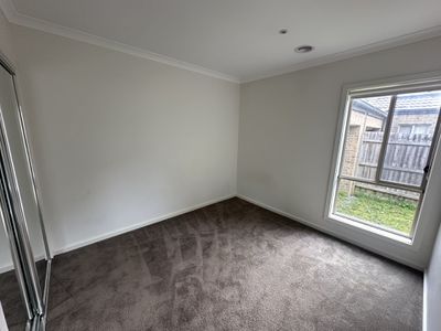 12 / 12 Stanley Street, Wallan