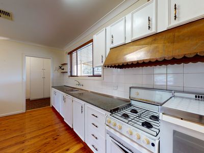 3 Brigalow Avenue, Dubbo