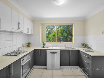 27 Tree Top Circuit, Quakers Hill