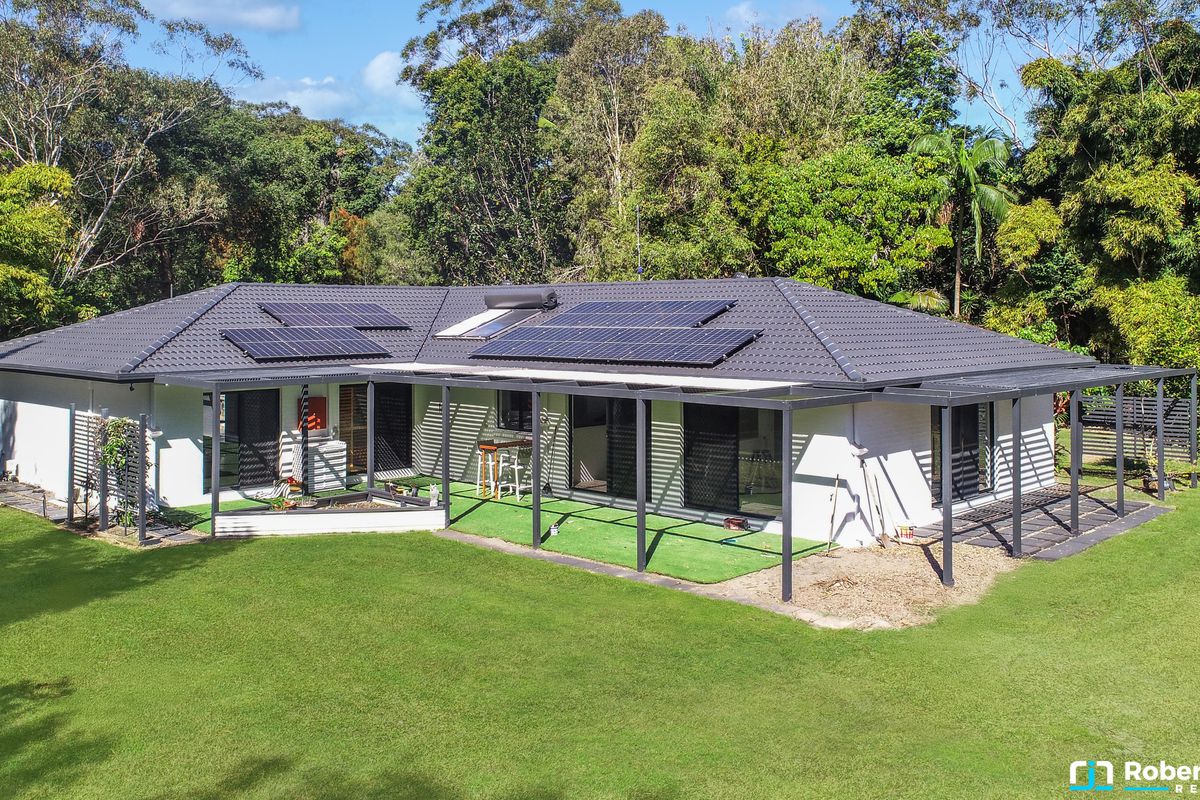 23 Dela Court, Cooroibah