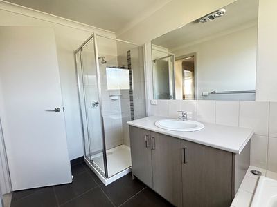 1A Maria Avenue, Nunawading