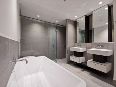 1903A / 250 Spencer Street, Melbourne