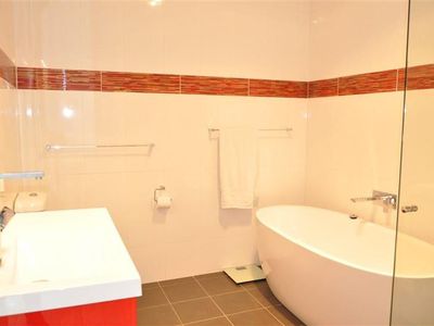 71 Farrand Street, Forbes