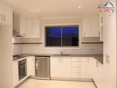 2 / 6 Edmund Blackett Close, St Clair