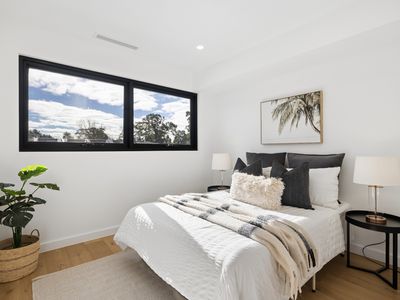 4 Bedroom / 9-9a Old Berowra Road, Hornsby