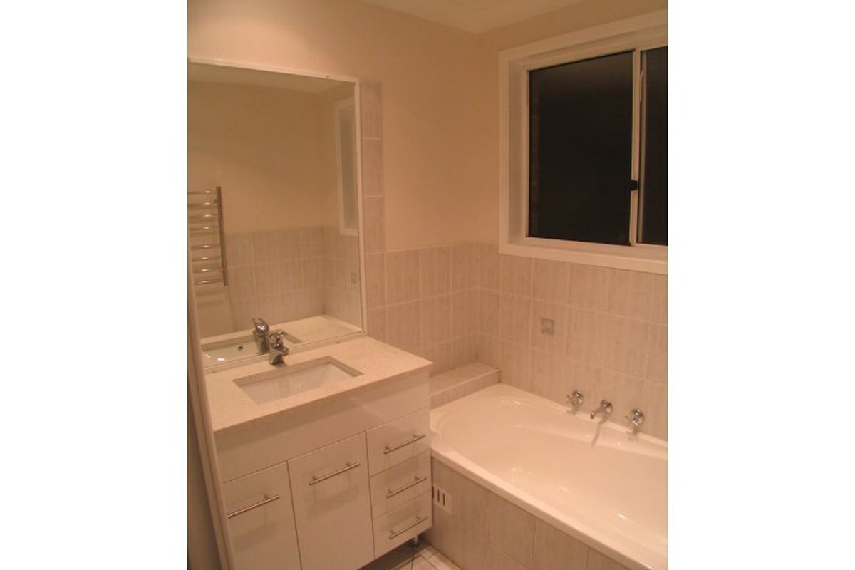 11A Lisarow Street, Lisarow