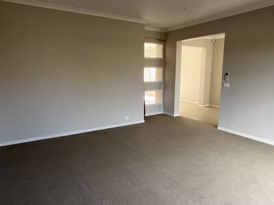 9 Cape Barron Drive, Lara