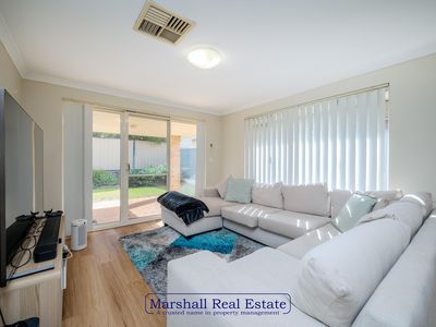 32 Goshawk St, Tapping