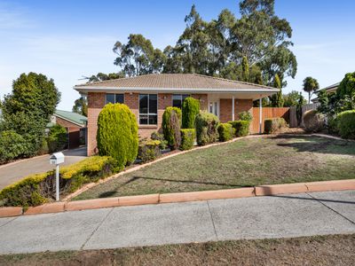 20 Delta Avenue, Youngtown