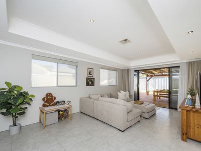 4 Tonrita Place, Wanneroo