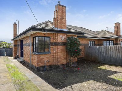 94 Raleigh Road, Maribyrnong