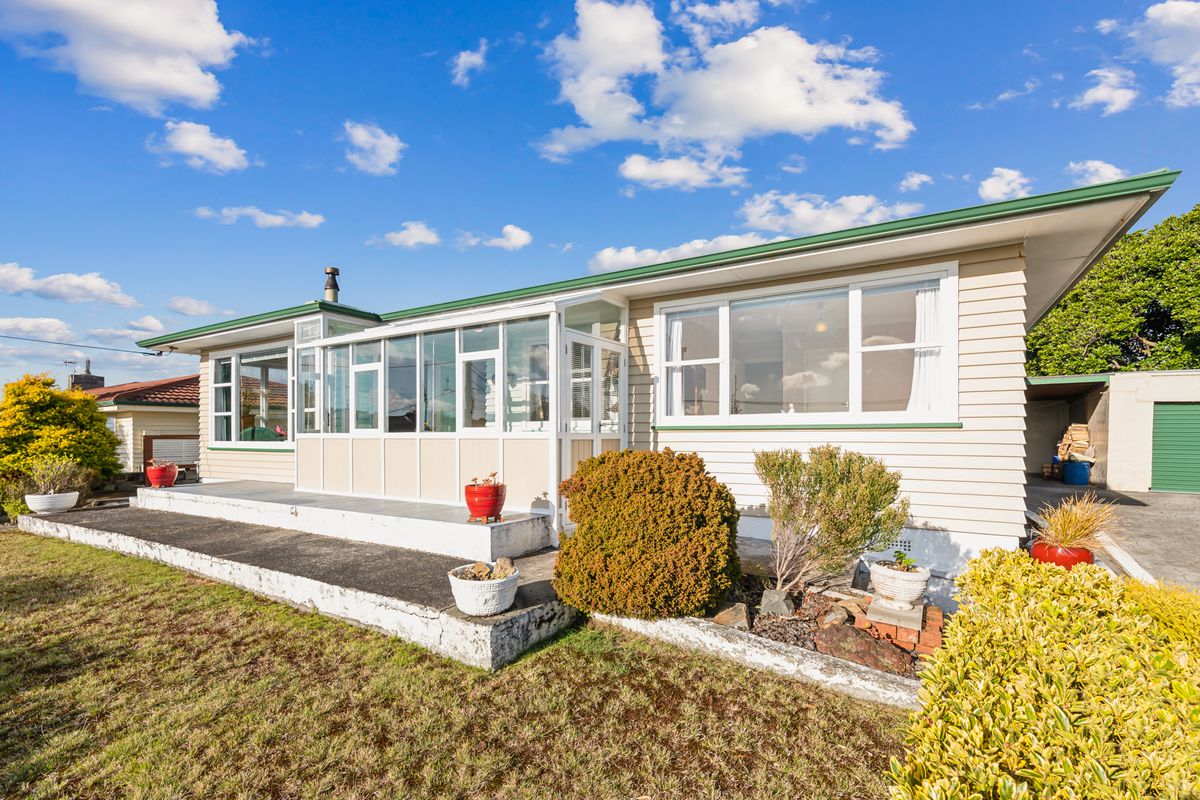 8 Francis Road, Paraparaumu Beach