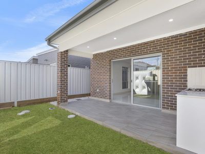 12-12A Sappho Street, Canley Heights
