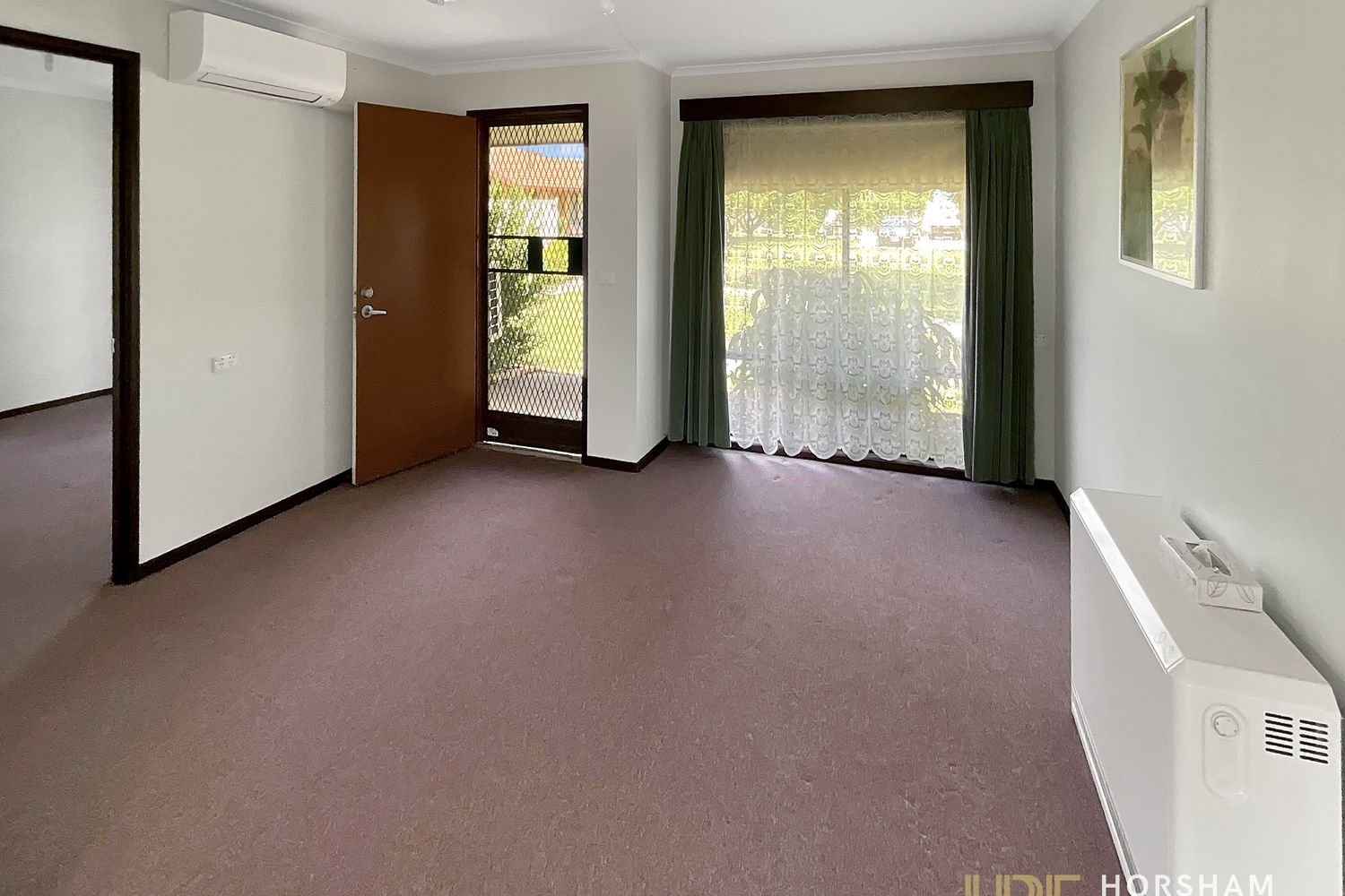 7 Shalom Place, Horsham