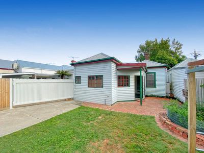 15 Maitland Street, Geelong West