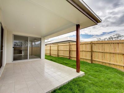 19 Meadows Circuit, Bellbird Park