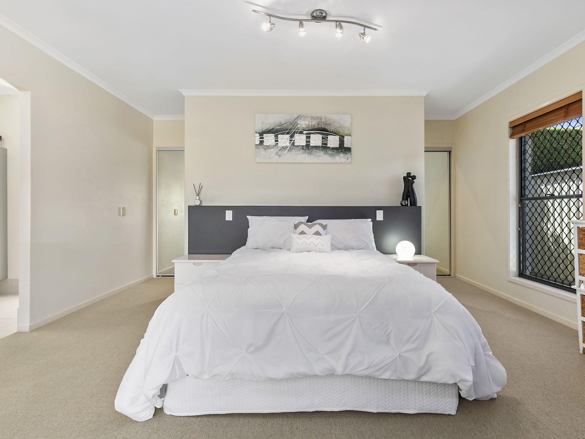 10 Maddens Crescent, Peregian Springs