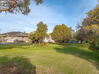 9-11 Clare Avenue, Lockington