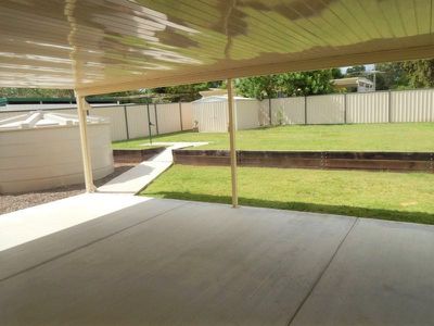 7 Deakin Crescent, Nanango