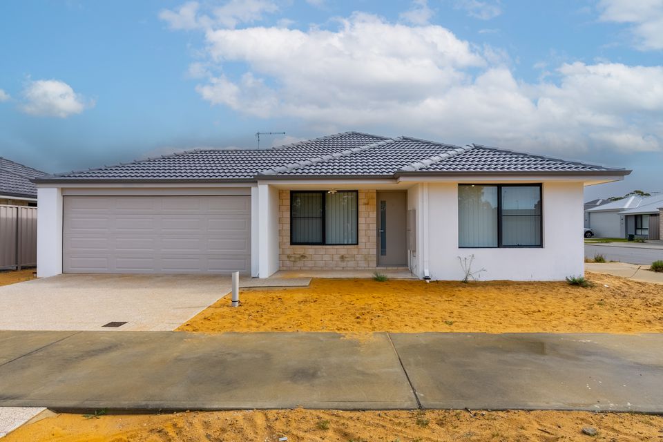 99 Weathering Cres, Baldivis
