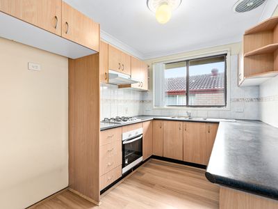 5 Malvern Close, St Johns Park