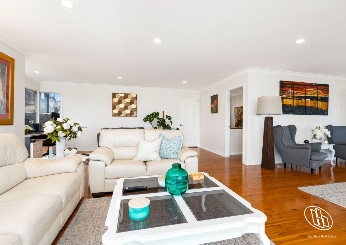 11 Hillcrest Avenue, North Narooma