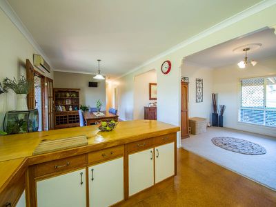 8 Macaulay Drive, Kingaroy
