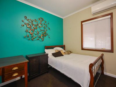 11 Bourke Street, Piccadilly