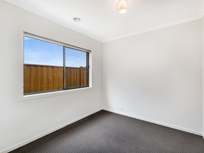 115 Haze Drive, Point Cook