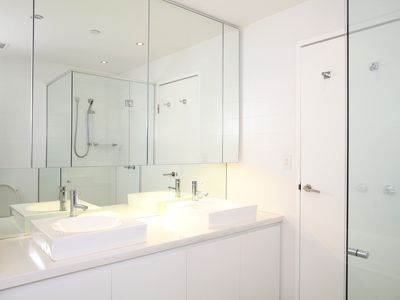 17f / 4 Distillery Drive, Pyrmont