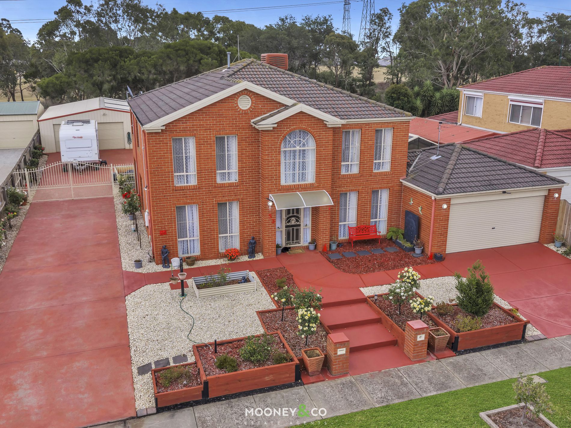 53 Cherryhills Drive, Cranbourne