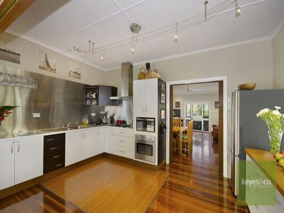 22 Ralston Street, West End