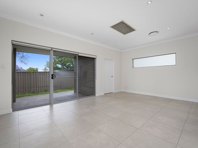 4 / 143 Greenacre Road, Greenacre