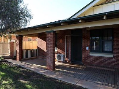 24 Farrand Street, Forbes
