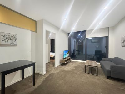 1809 / 8 Sutherland Street, Melbourne